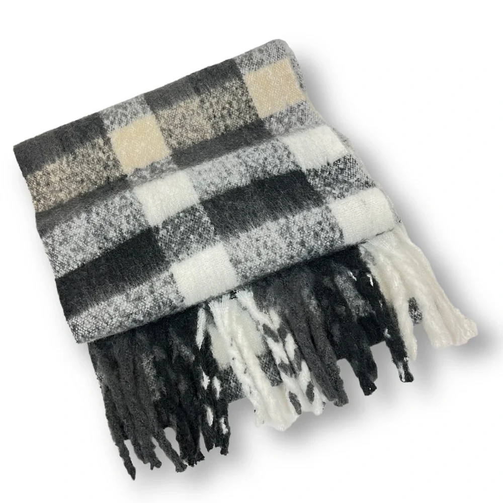 a.n.a. NWT Plush Plaid Brushed Blanket Scarf Wraps